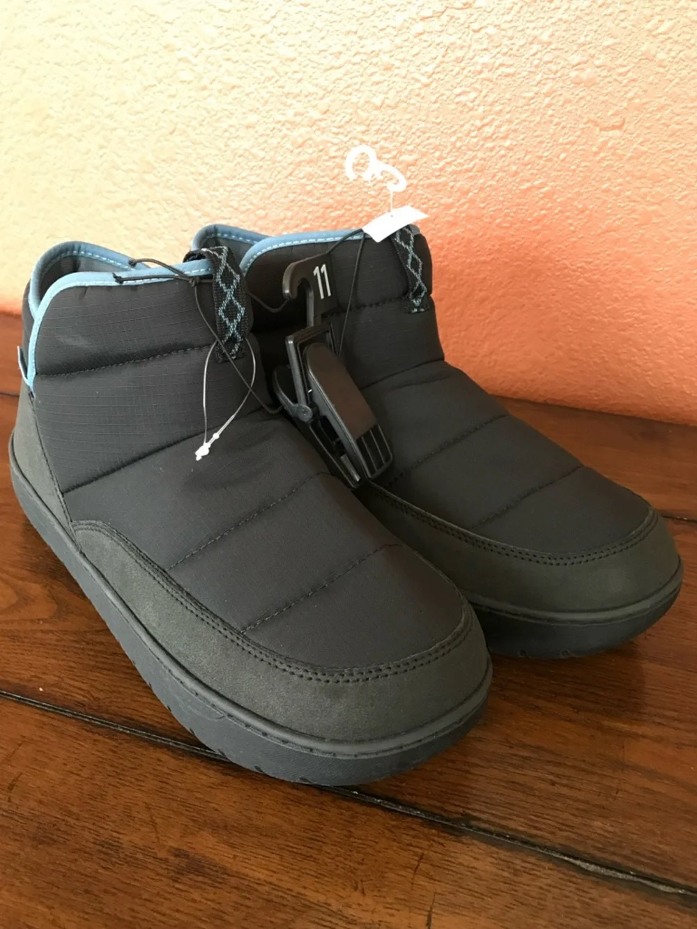 Ozark Trail Men’s 11 Black Padded Insulated Water-Resistant Puffer Boots NWT